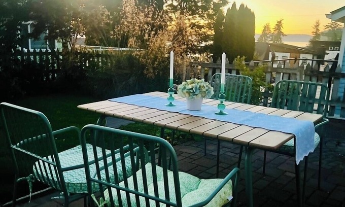 Camano Island House | Camano Island Cottage - Madrona Beach