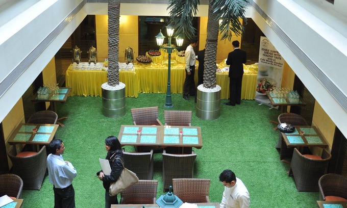 Thaltej Hotel | Cambay Grand