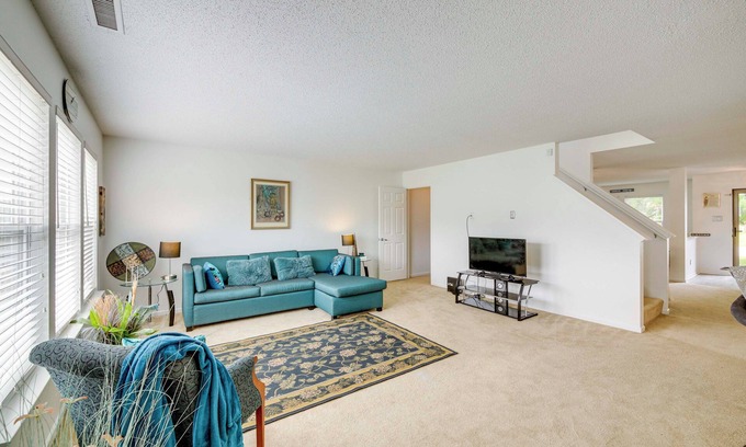 Camby House | Camby Home w/3 Living Areas & Community Pool!