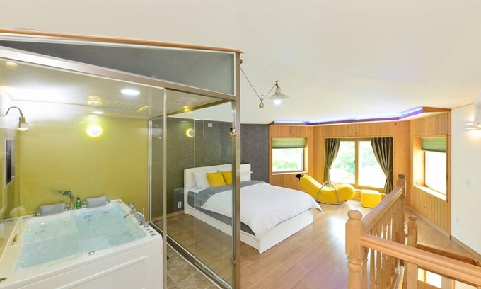 Buk Condo | Camel Pension