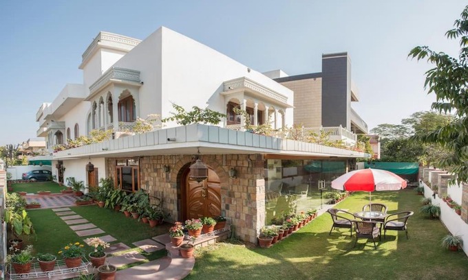 Keshav Nagar Bed & Breakfast | Camellia Heritage Homestay