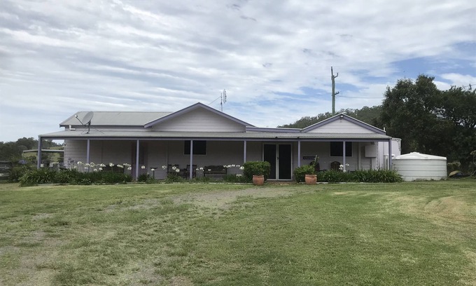 Wallarobba Other | Camelot Farm Stay close to Paterson & Dungog