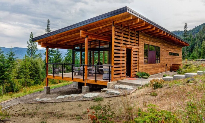 Leavenworth House | Camp Howard: A modern getaway in Leavenworth, WA minutes from Steven's Pass