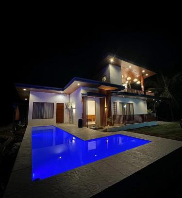 Asturias Villa | Camp Maue - Full House