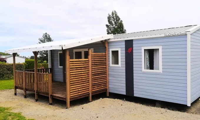 Saint-Bonnet-le-Chateau House | Camping de la Belle Etoile * - Mobilhome Lodge Great comfort 3 bedrooms terrace 6 people