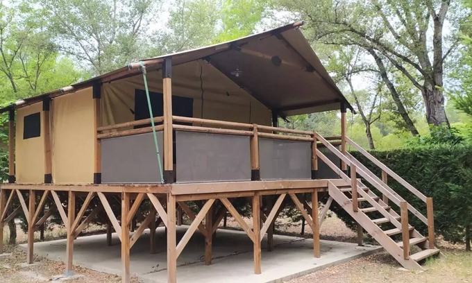 Saint Maime House | Camping Flower La Rivière * - Lodge on Stilts Comfort + 3 rooms 4/5 people Without Sanitary