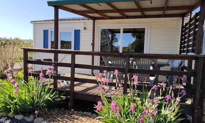 Massillargues-Attuech House | Camping l'Olivier * - Mobil-Homes Comfort 3 bedrooms 6 people
