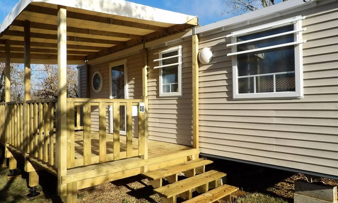 Limeuil House | Camping les Poutiroux * - O'HARA FAMILLE 3 chambres 6 personnes