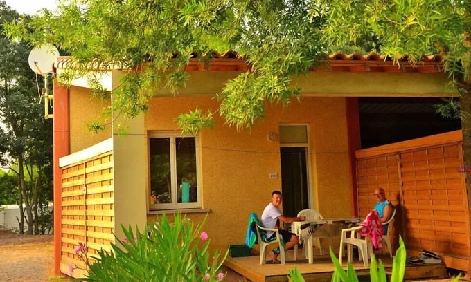 Canet Villa | Camping maeva Club Les Rivières * - Gîte Premium 2 Rooms 5 Persons Air-conditioned + TV