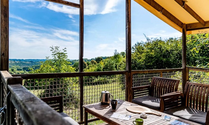 Rouffignac-Saint-Cernin-de-Reilhac House | Campsite Flower Les Terrasses de Dordogne * - Canvas Bungalow 3 Rooms 5 People Without Sanitary