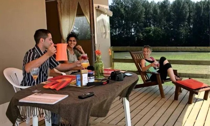 Montbarrey House | Campsite Flower Les 3 Ours * - Freelodge Confort 3 Rooms 5 People