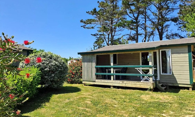 Treguennec Ski Chalet | Campsite Kerlaz * - Chalet L 'ABEILLE 2 bedrooms 29m2 2002 5 persons