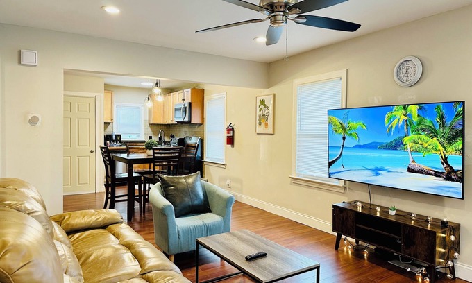 Cherry Hill House | Campu's shared House - Main Level