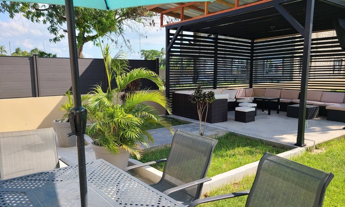 East Berbice-Corentyne House | Canje House Ideal for discovering New Amsterdam.