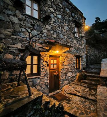Lousa House | Cantinho do Talasnal