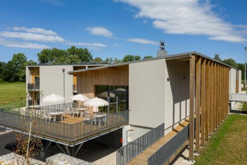 Moirans-en-Montagne Hotel | Cap Mauriana