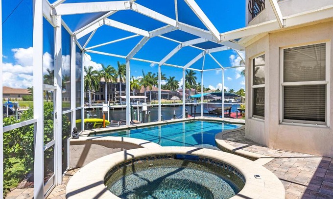Pelican House | Cape Harbour Hideaway
