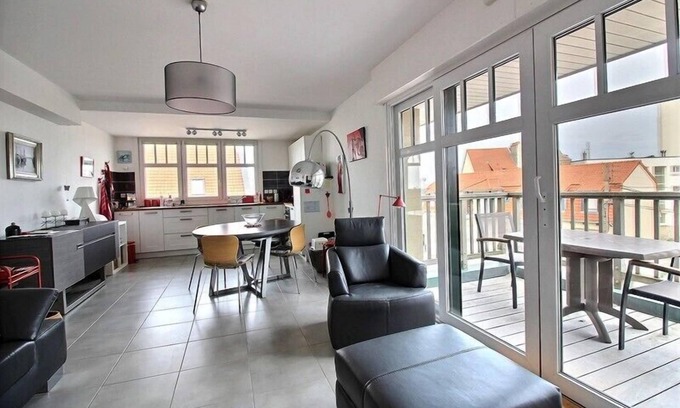 Hardelot-Plage Apartment | CAPEWEST 2B: 2-bedroom apartment with terrace, 50m from the beach, sleeps 4