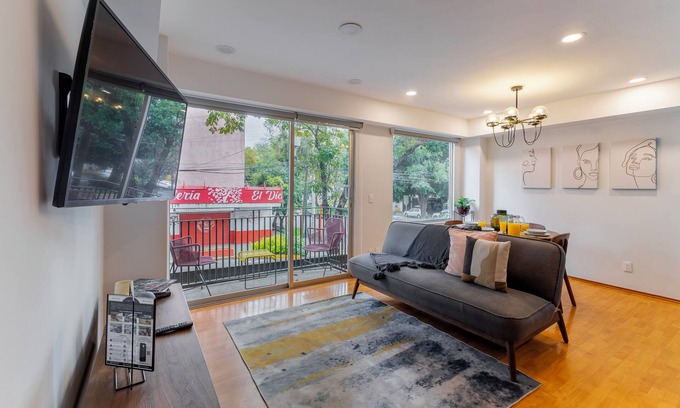 Anahuac Condo | Capitalia - Trendy & Cool w/GYM