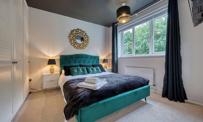 Loughborough House | CAPRI 13 SA -Close to Uni & M1* Free Wifi *Free Parking *Long Stay Welcome
