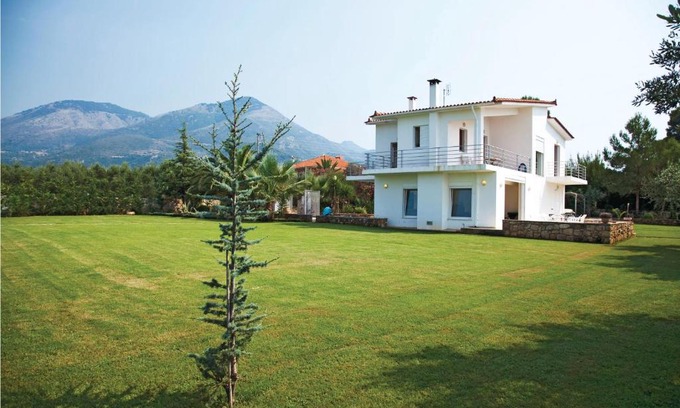 Kiparissia House | Caprice