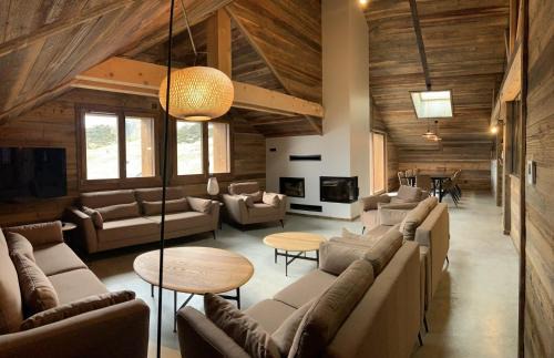 La Toussuire Ski Chalet | CAPRICORNE - Chalet sur les pistes avec sauna et home cinema