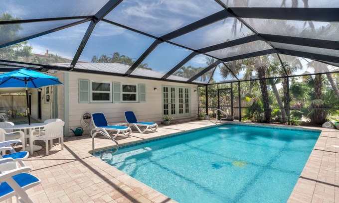 Captiva House | Captiva Mermaid Pool House - Beachside of Village Center