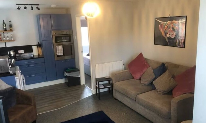 Cannock Apartment | Captivating 1-Bed Apartment in Hednesford