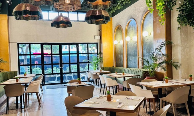 San Salvador Hotel | Cardedeu Centro Histórico