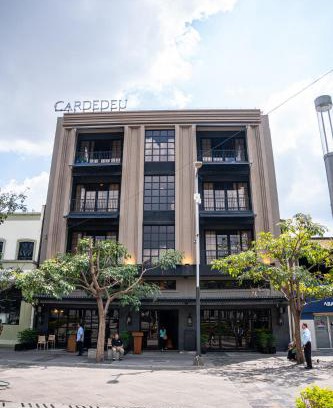 San Salvador Hotel | Cardedeu Centro Histórico