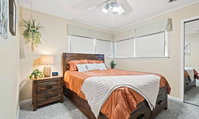 Lexington House | Cardinal Cottage Retreat! 4 Homes Away from beach!