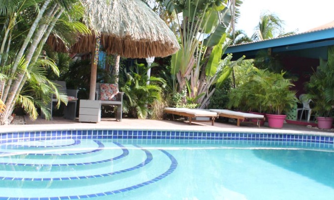 Piscadera Apartment | Caribbean Flower Apartments