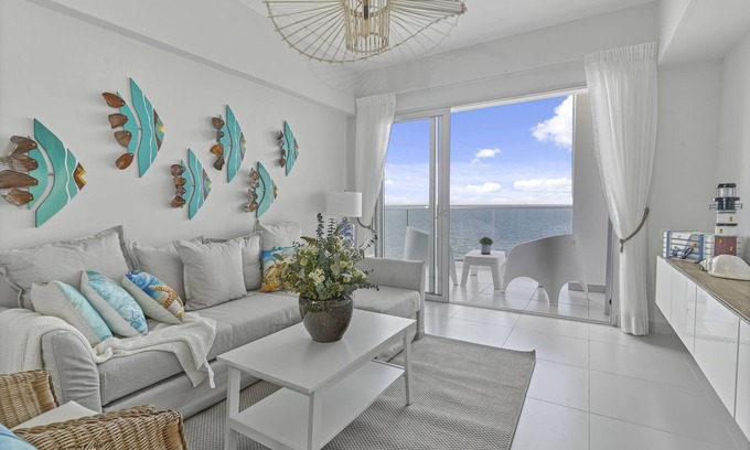 Caribbean Islands Apartment | Caribbean Sunshine Breath Beachfront Apartment