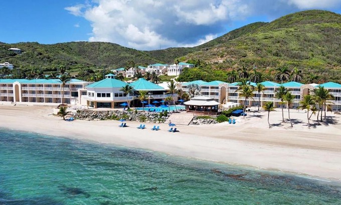 Estate Turner Hole Resort | Carina Bay Boutique All inclusive Resort & Casino