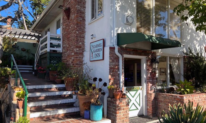 Northeast Carmel Bed & Breakfast | Carmel Garden Inn