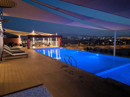 Azaiba Hotel | Carnelian Muscat - Airport Hotel