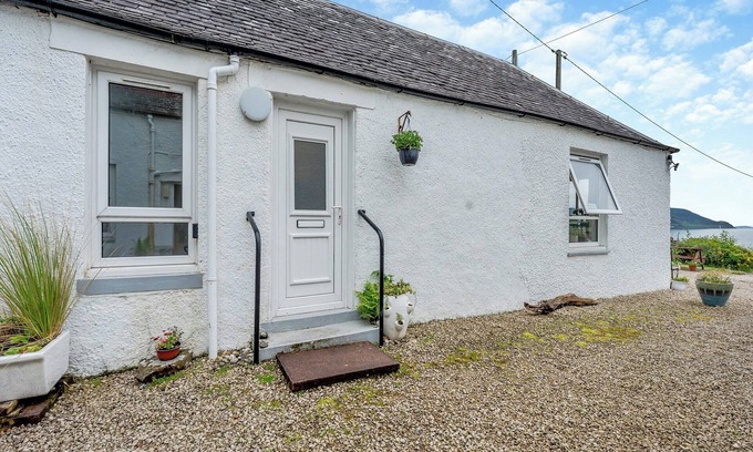 Kilmory Cottage | Carraig Dhubh Cottage - UK47123