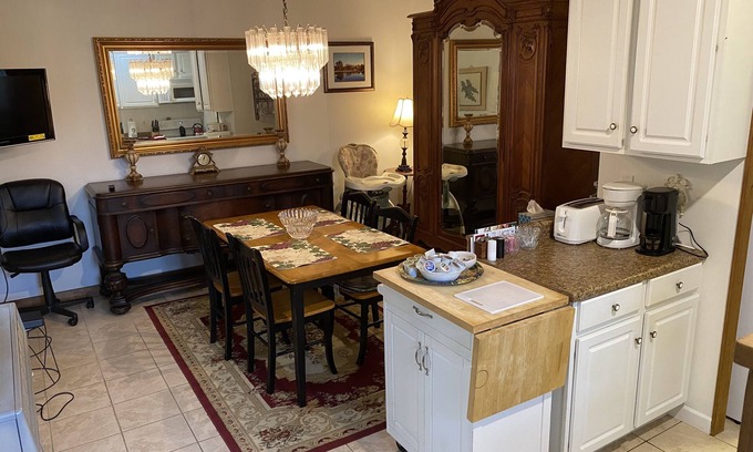 Greenville House | Carriage House 110 acres in Catskills Golf Hike Ski Bike Fire Pit BBQ Swing Set