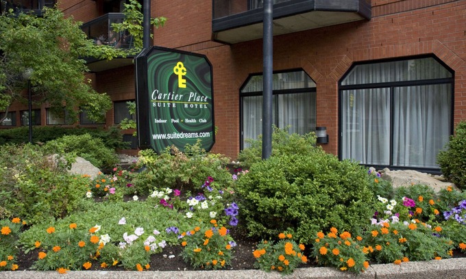Golden Triangle Apartment | Cartier Place Suite Hotel