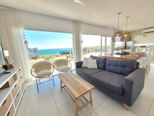 Picun Leufu Department House | CASA 360 - Hermosa casa de playa en Chocón Medio