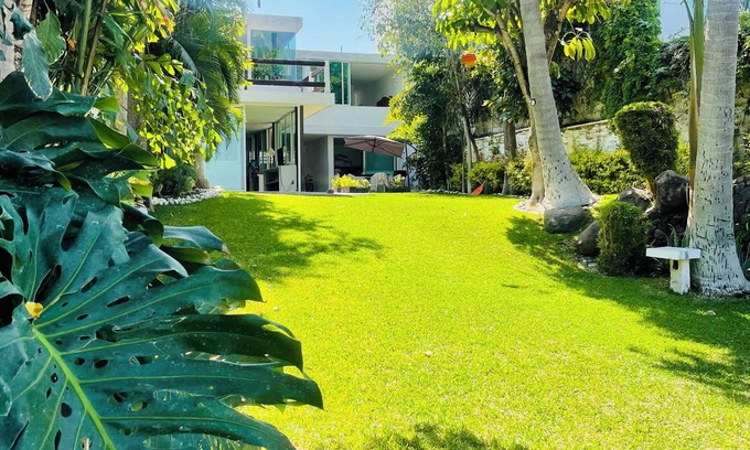 Tequesquitengo House | Casa Alfenapa lakeside and pet friendly