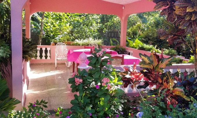 Candelaria House | Casa Ana Lidia