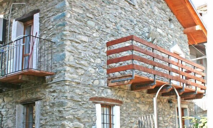 Stazzona House | Casa Antica1801 Comfortable holiday residence
