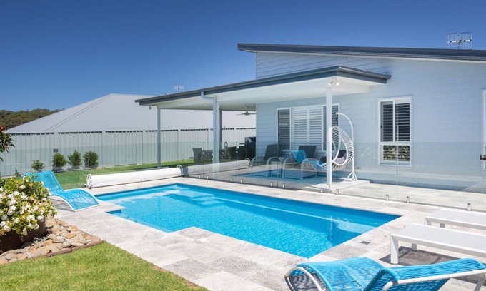 Burrill Lake House | Casa Azul in Burrill