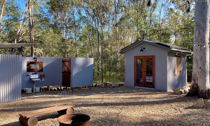 Taunton Cabin | Casa Azul | Off-grid Hideaway Agnes Water & 1770 | your hotel room in bush