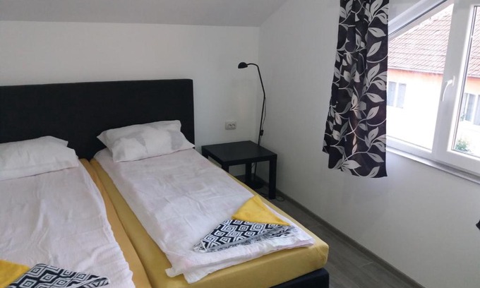 Orastie House | CASA BARZA