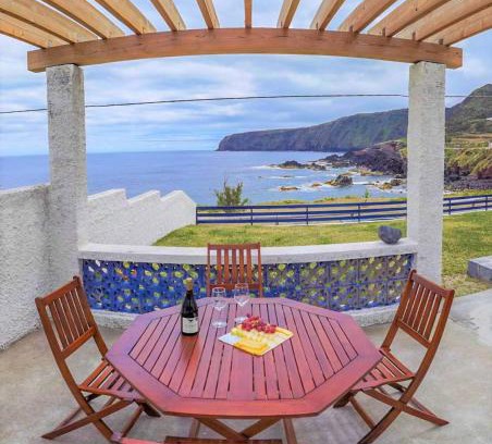 Ponta Delgada House | Casa Beira Mar