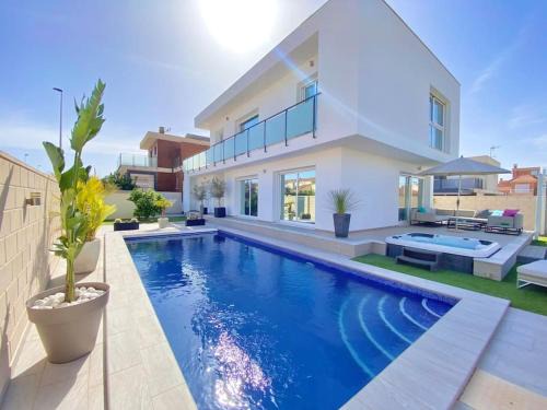 Puerto Marino Villa | Casa Bella ~ Luxurious Villa in Alicante