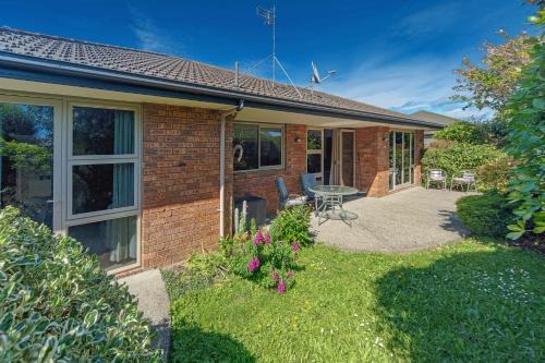 Nelson House | Casa Bella - Nelson Holiday Home