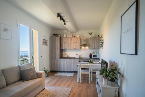 Diano Castello Apartment | Casa Bella Vista
